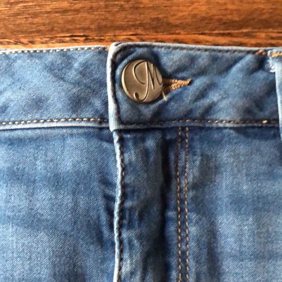Mavi Jeans Denim Skirt with Elastane ~ Zip front ~ Small - Picture 2 of 9